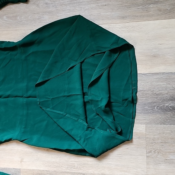 STUNNING REFORMATION DRESS - Picture 8 of 12